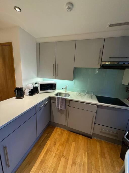 1 Bedroom In Piccadilly Circus St James Cov1 Londres Exterior foto